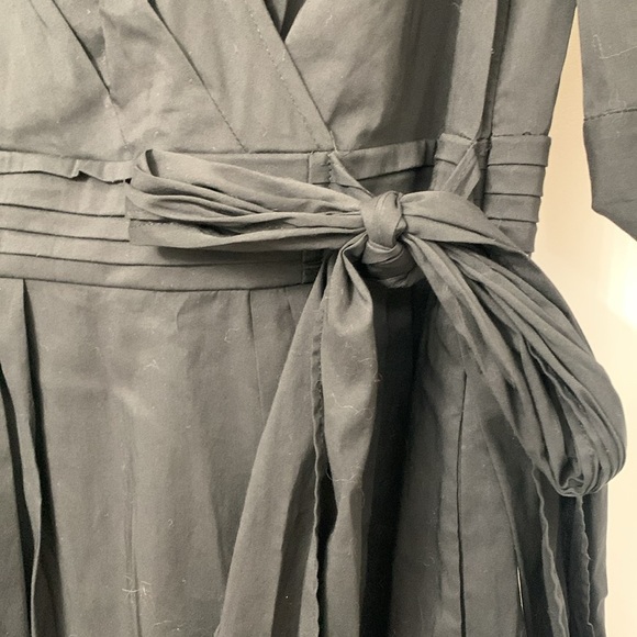 Women’s White House Black Market Faux Wrap Black Dress Size 8 EUC - Picture 4 of 8